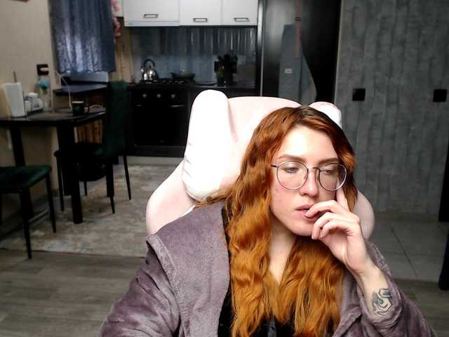 Regimasmile's BongaCams show and profile