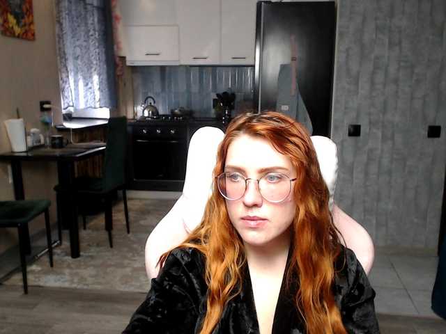 Regimasmile's BongaCams show and profile