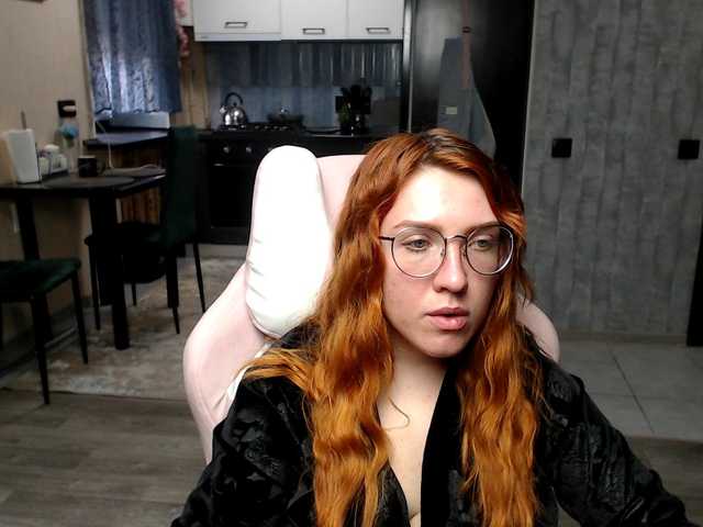 Regimasmile's BongaCams show and profile