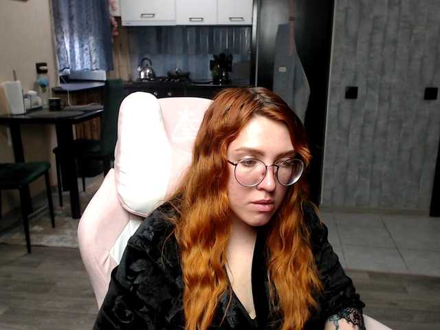 Regimasmile's BongaCams show and profile