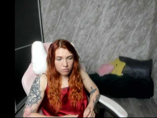 Regimasmile live cam on BongaCams