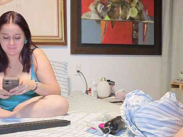 AngelaMax1 webcam