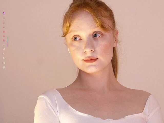 CuteShine live cam on BongaCams