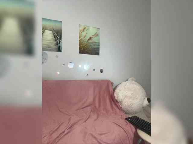 RozaMoor webcam