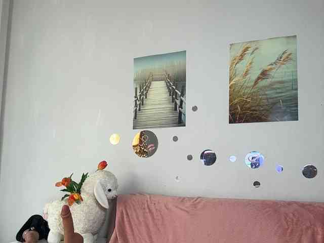 RozaMoor webcam
