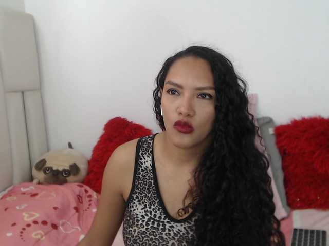 KarlieK live webcam show