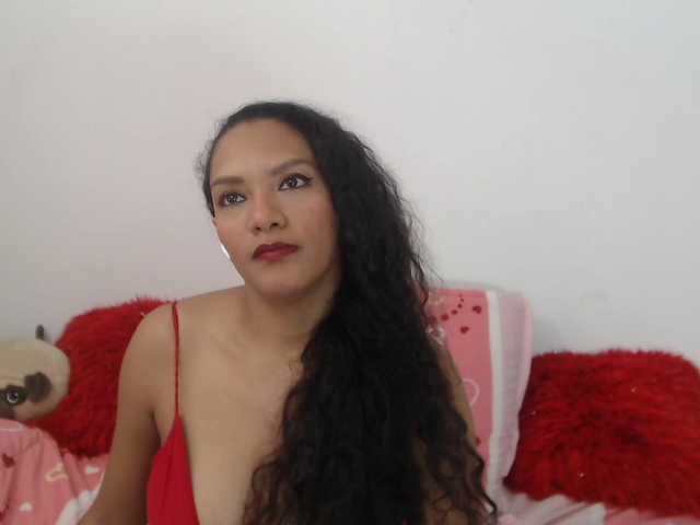 KarlieK live cam on BongaCams