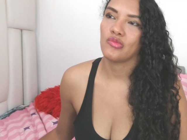 KarlieK live cam on BongaCams