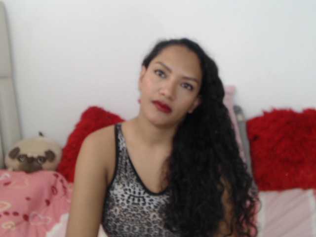KarlieK live webcam show