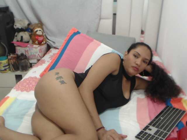 KarlieK live cam on BongaCams