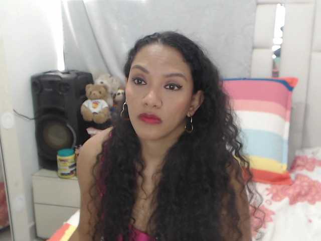 KarlieK live cam on BongaCams