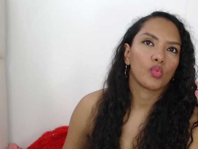 KarlieK live cam on BongaCams