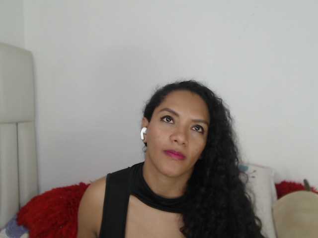 KarlieK live cam on BongaCams