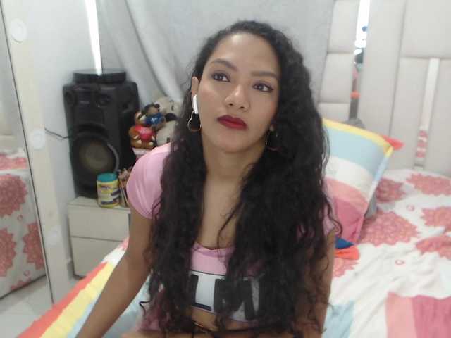 KarlieK live cam on BongaCams