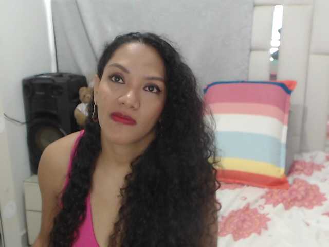 KarlieK live cam on BongaCams