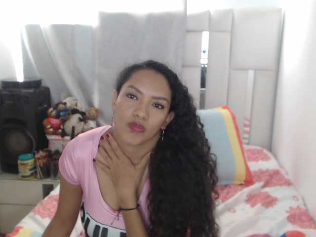 KarlieK live cam on BongaCams