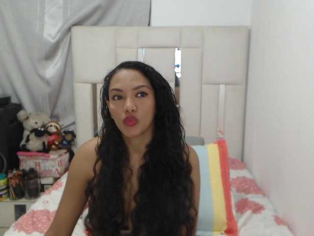 KarlieK live cam on BongaCams