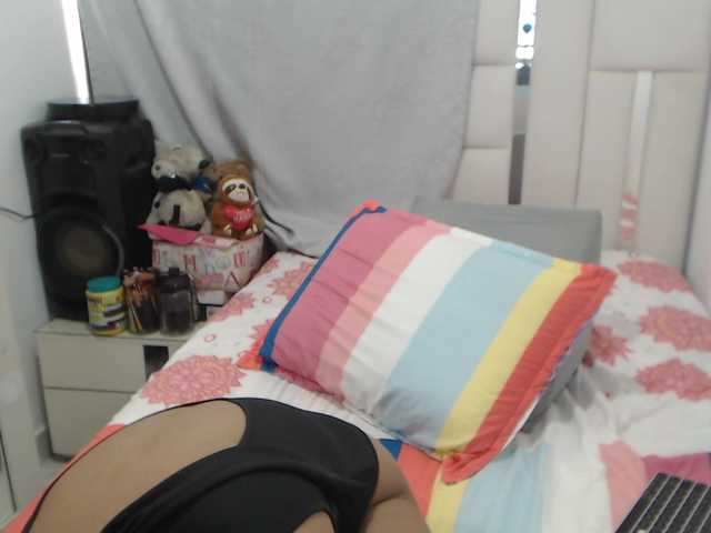 KarlieK live cam on BongaCams