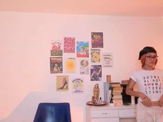 venusjade live cam on BongaCams