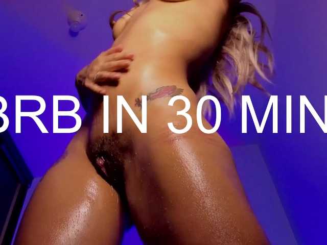 venusjade live cam on BongaCams