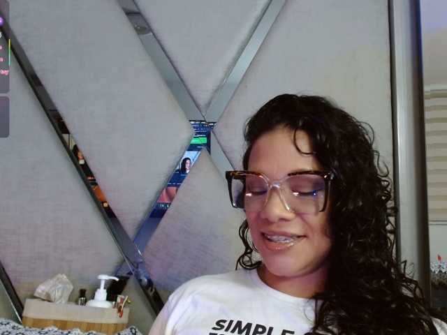 paula-daniela1 live cam on BongaCams