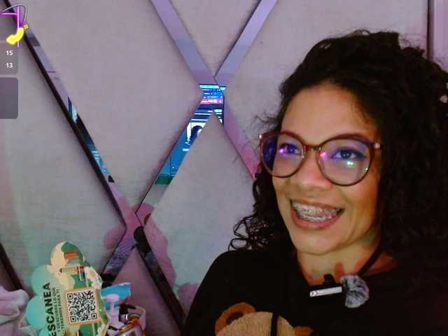 paula-daniela1 live cam on BongaCams