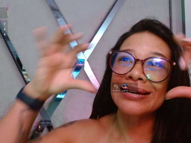 paula-daniela1 live cam on BongaCams