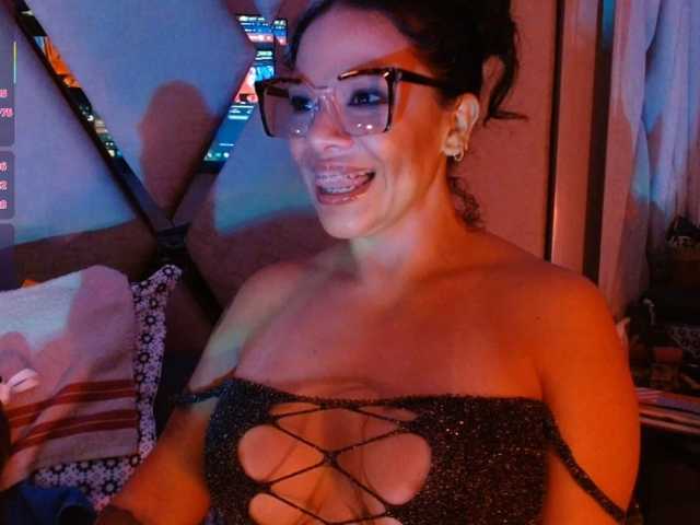 paula-daniela1 live cam preview