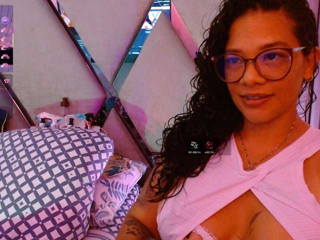 paula-daniela1 live cam on BongaCams