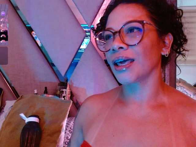 paula-daniela1 live cam on BongaCams