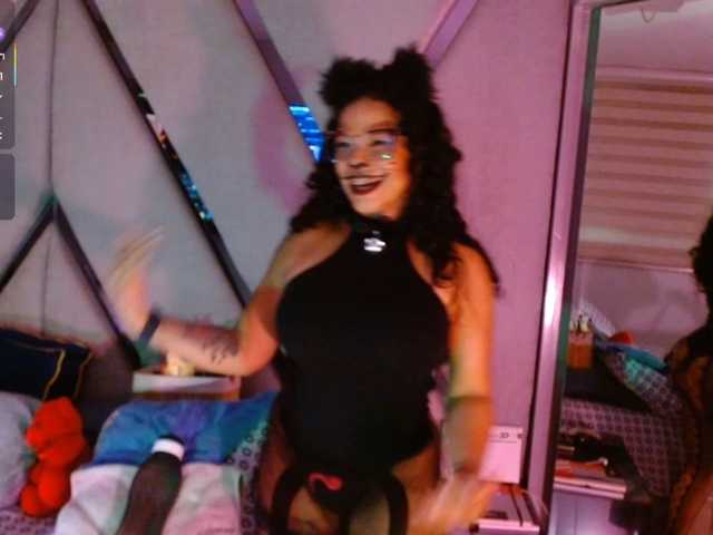 paula-daniela1 live cam preview