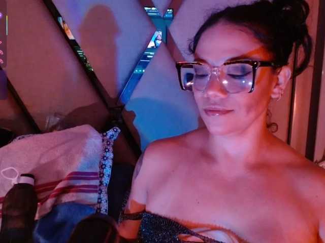 paula-daniela1 live cam preview