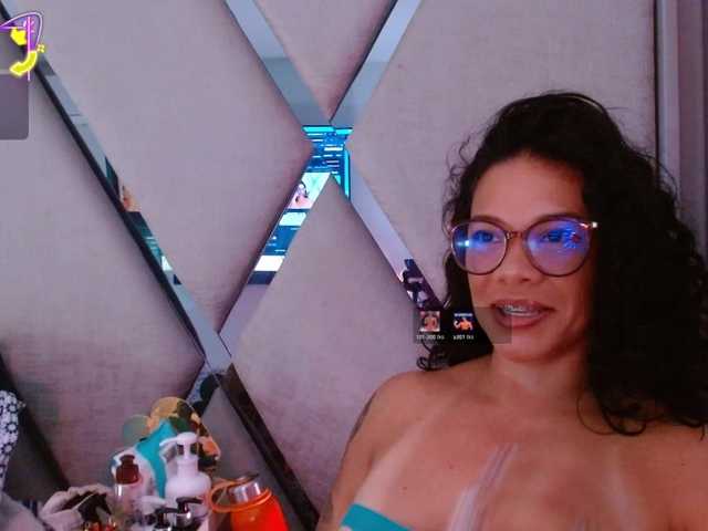 paula-daniela1 live cam on BongaCams