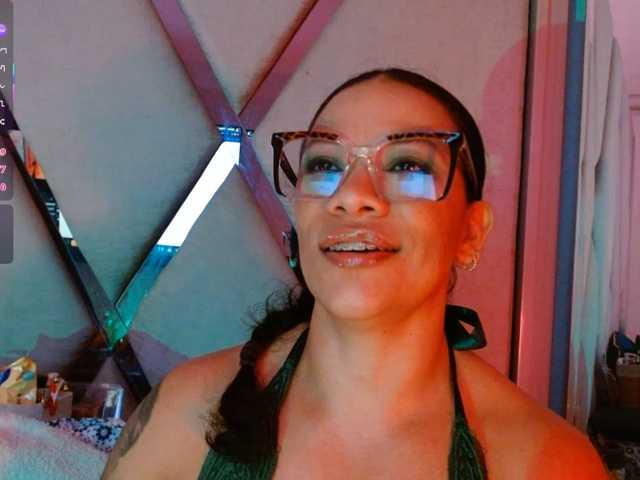 paula-daniela1 live cam on BongaCams