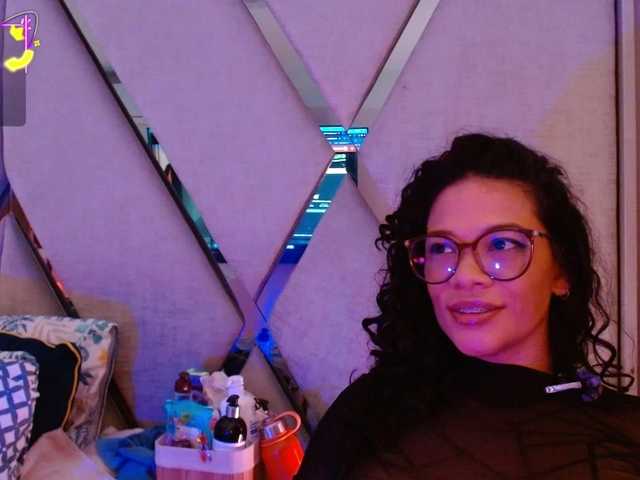 paula-daniela1 live cam on BongaCams