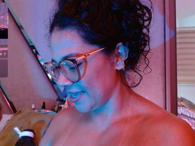 paula-daniela1 live cam on BongaCams