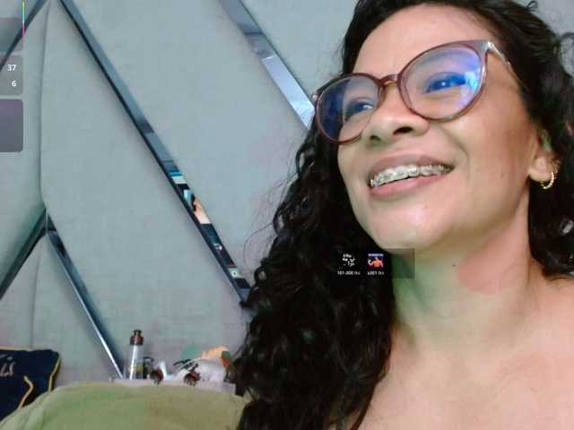 paula-daniela1 live cam on BongaCams