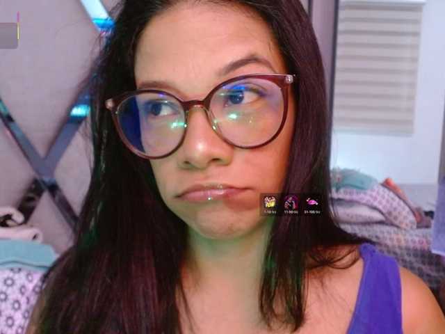 paula-daniela1 live cam on BongaCams