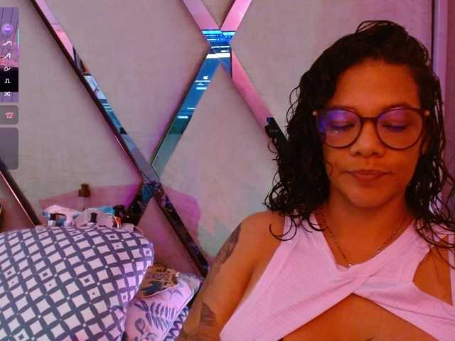 paula-daniela1 live cam on BongaCams