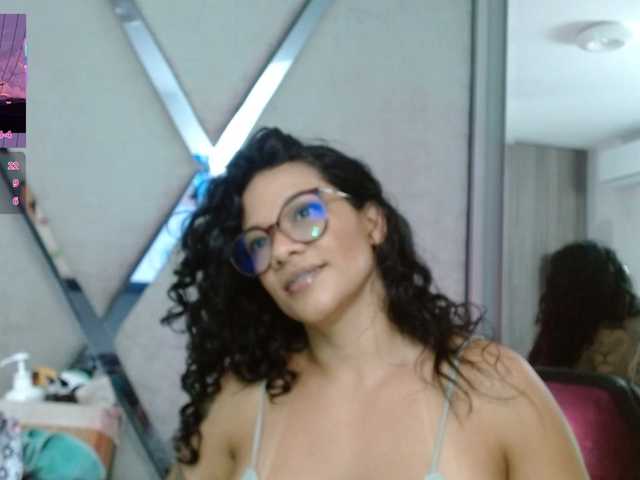 paula-daniela1 live cam on BongaCams