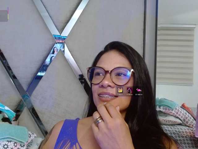 Paula-daniela1, 42 y/o - Live Cam on BongaCams