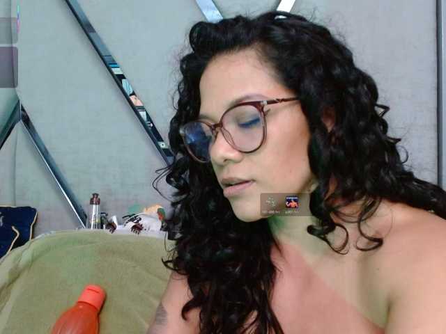 paula-daniela1 live cam on BongaCams