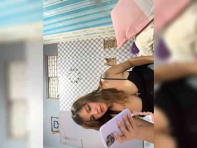 sexylhady214 webcam