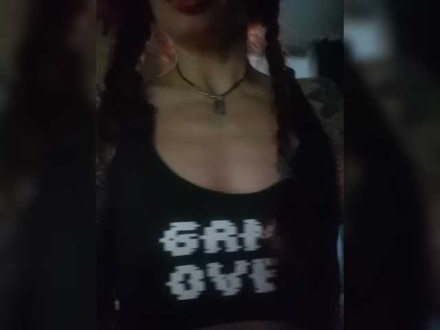 Neulivimie's BongaCams show and profile