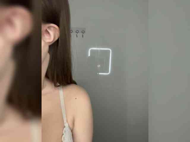 Tati16 Live Webcam on BongaCams