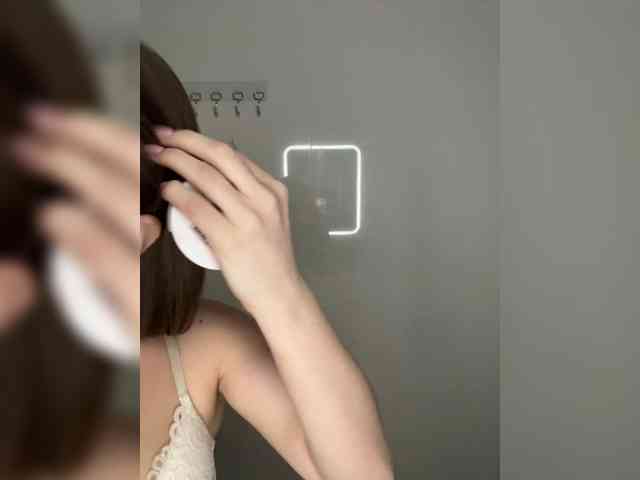 Tati16 Live Webcam on BongaCams