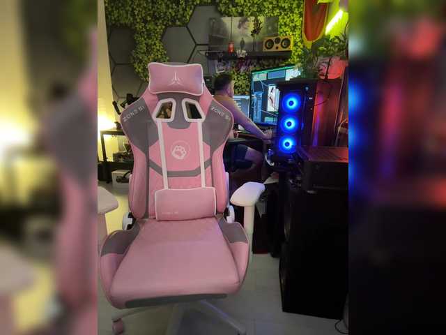 Live трансляция SnakeandTina - Runet.cam