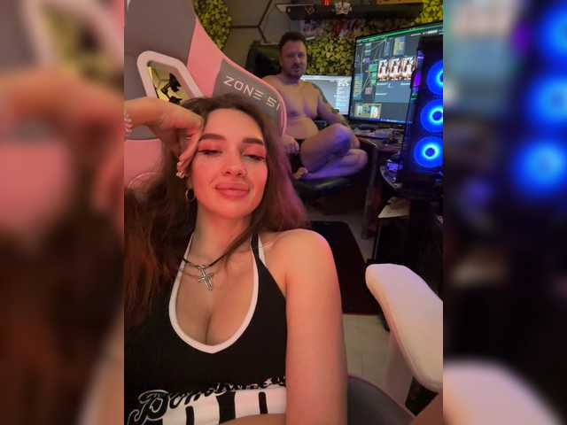 Live трансляция SnakeandTina - Runet.cam