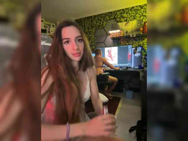 SnakeTina Sex Cam Show