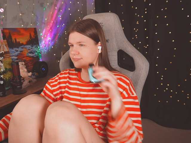 cutesoneckaaa live cam on BongaCams